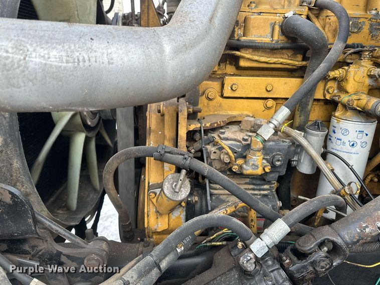 image for item DN0954 2000 Sterling  L9522 semi truck