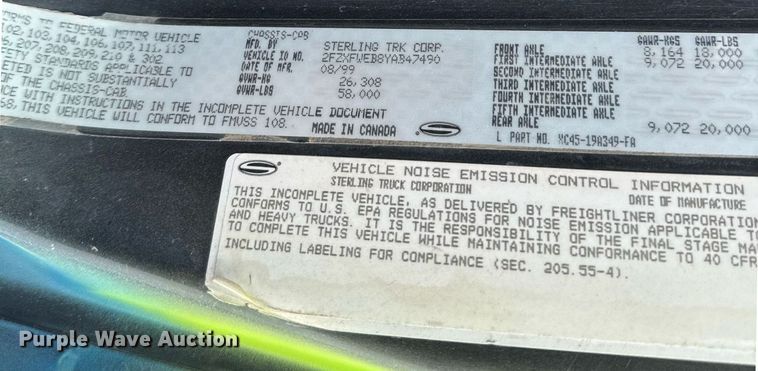 image for item DN0954 2000 Sterling  L9522 semi truck