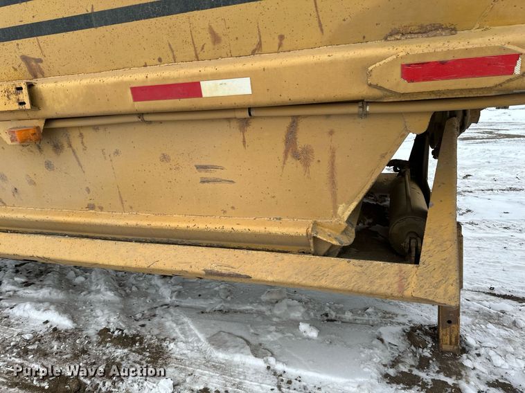 image for item DN0957 1983 Load King 1827 bottom dump trailer