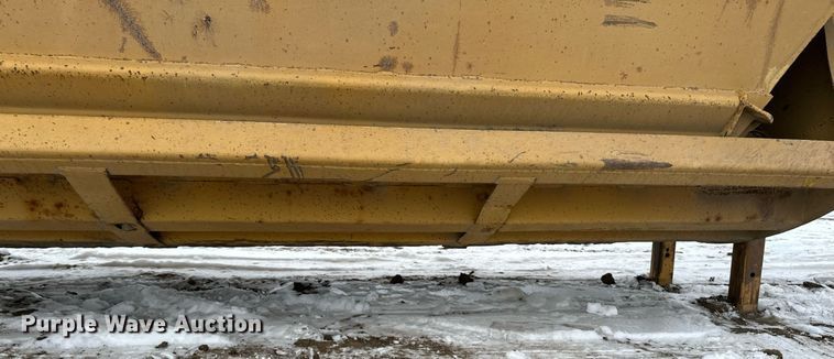 image for item DN0957 1983 Load King 1827 bottom dump trailer