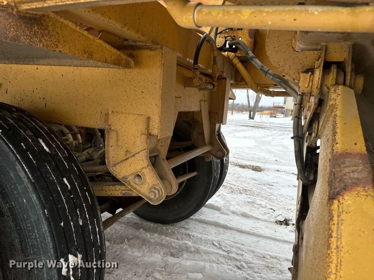 image for item DN0957 1983 Load King 1827 bottom dump trailer