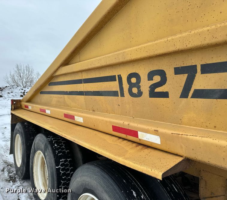 image for item DN0957 1983 Load King 1827 bottom dump trailer