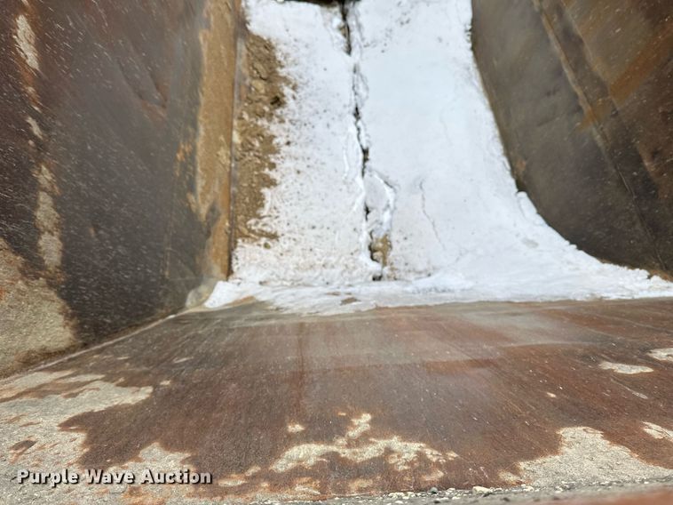 image for item DN0957 1983 Load King 1827 bottom dump trailer