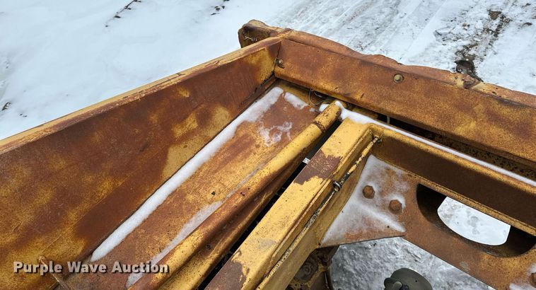 image for item DN0957 1983 Load King 1827 bottom dump trailer