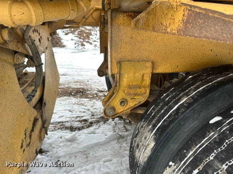 image for item DN0957 1983 Load King 1827 bottom dump trailer
