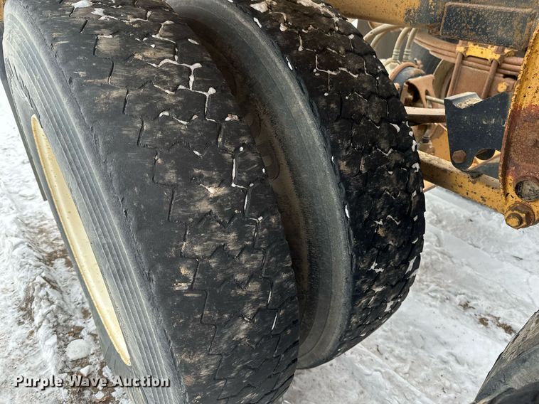 image for item DN0957 1983 Load King 1827 bottom dump trailer