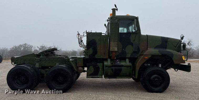 image for item DO2653 1992 Freightliner M916A1 winch truck