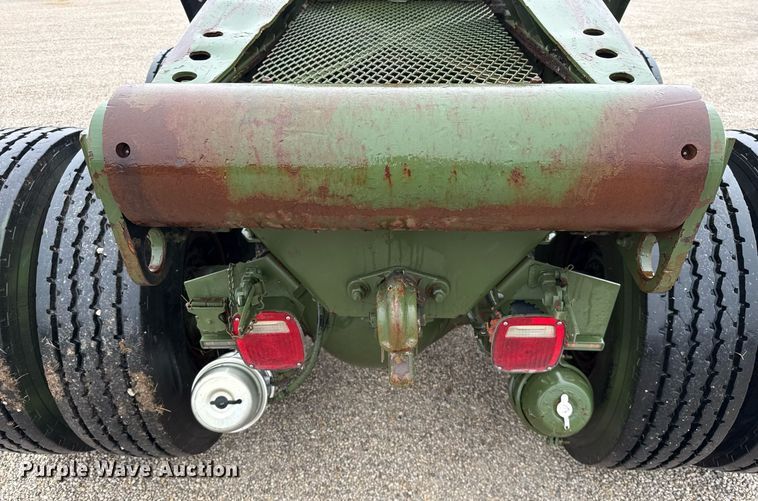 image for item DO2653 1992 Freightliner M916A1 winch truck