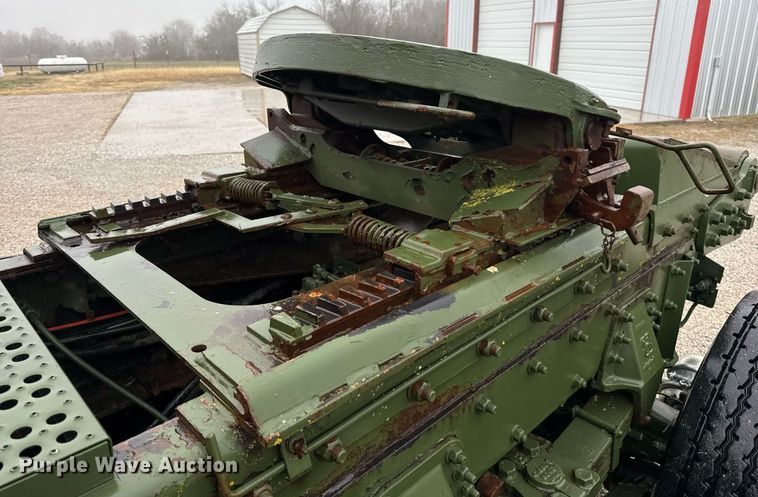 image for item DO2653 1992 Freightliner M916A1 winch truck