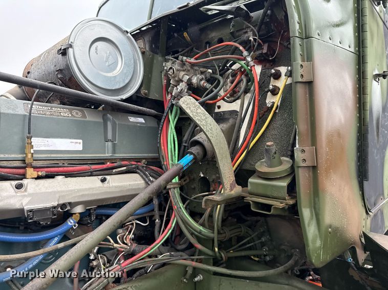 image for item DO2653 1992 Freightliner M916A1 winch truck