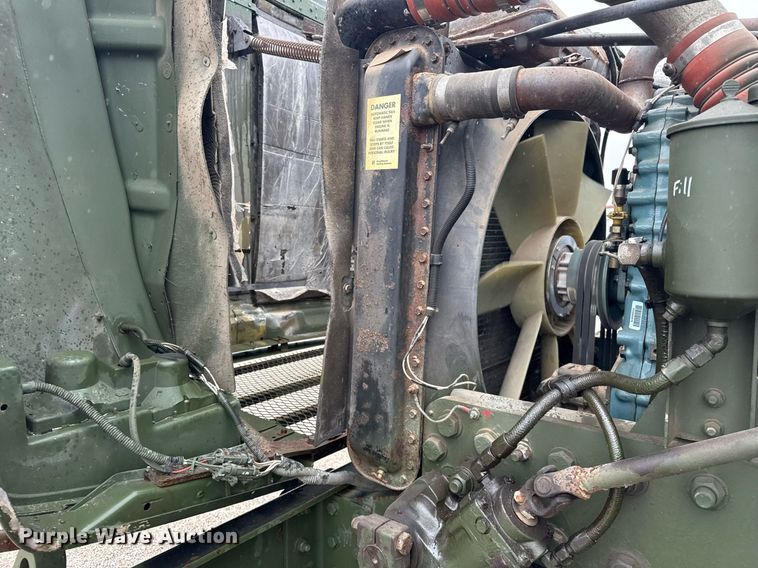 image for item DO2653 1992 Freightliner M916A1 winch truck