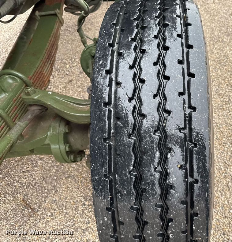 image for item DO2653 1992 Freightliner M916A1 winch truck