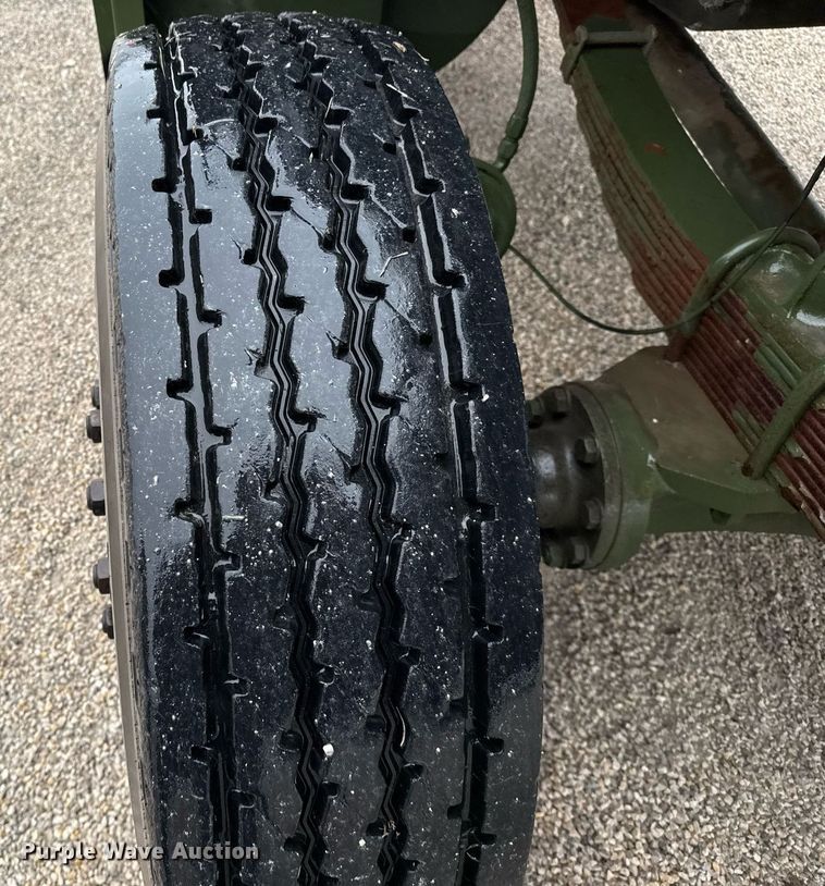 image for item DO2653 1992 Freightliner M916A1 winch truck