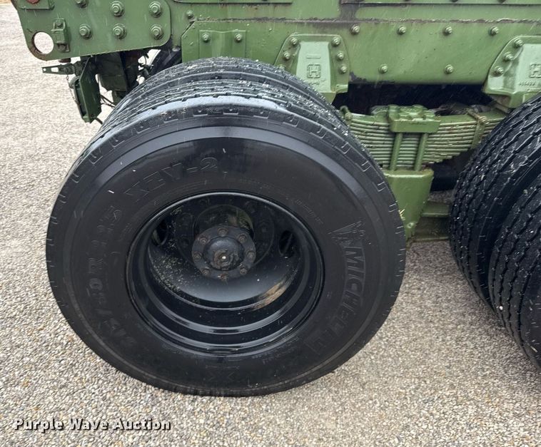 image for item DO2653 1992 Freightliner M916A1 winch truck