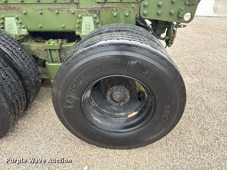 image for item DO2653 1992 Freightliner M916A1 winch truck