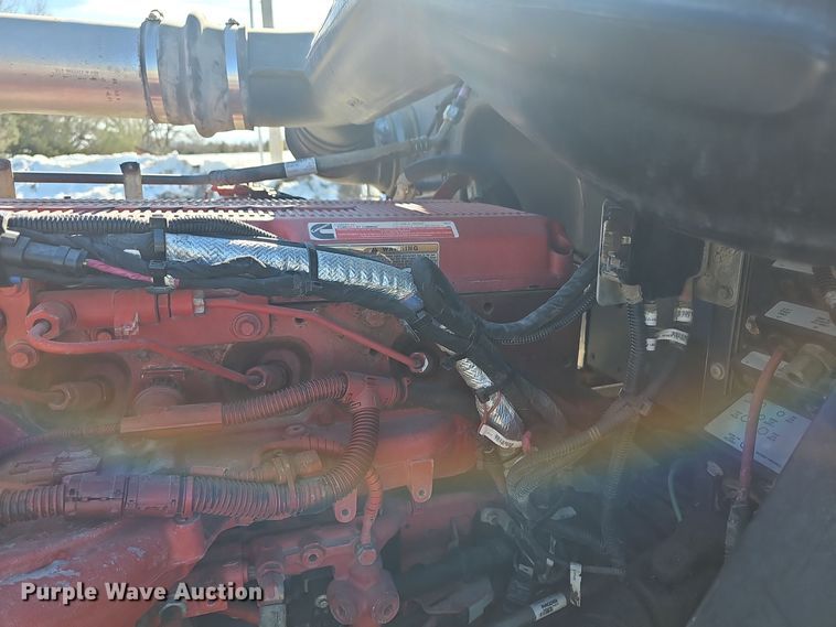 image for item DO7742 2018 Peterbilt 389 semi truck