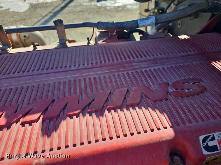 image for item DO7742 2018 Peterbilt 389 semi truck