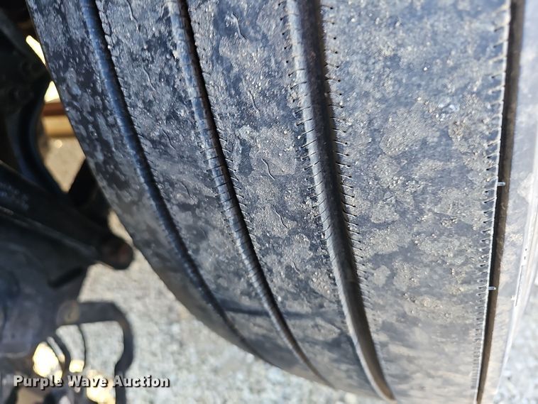 image for item DO7742 2018 Peterbilt 389 semi truck