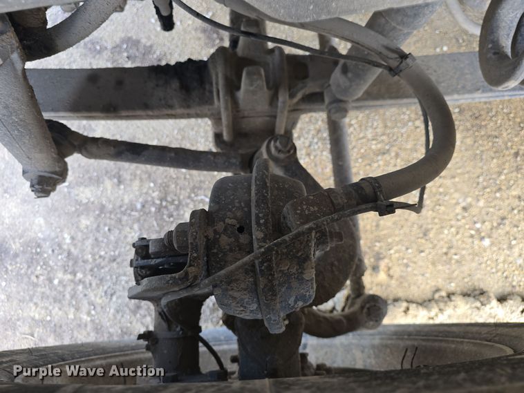 image for item DO7743 2003 International Eagle 9900i semi truck