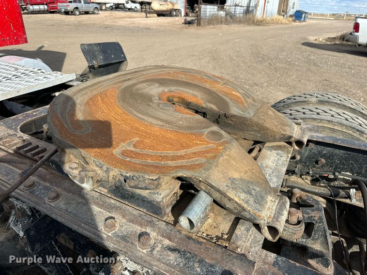 image for item DP6110 2000 Kenworth T800 semi truck