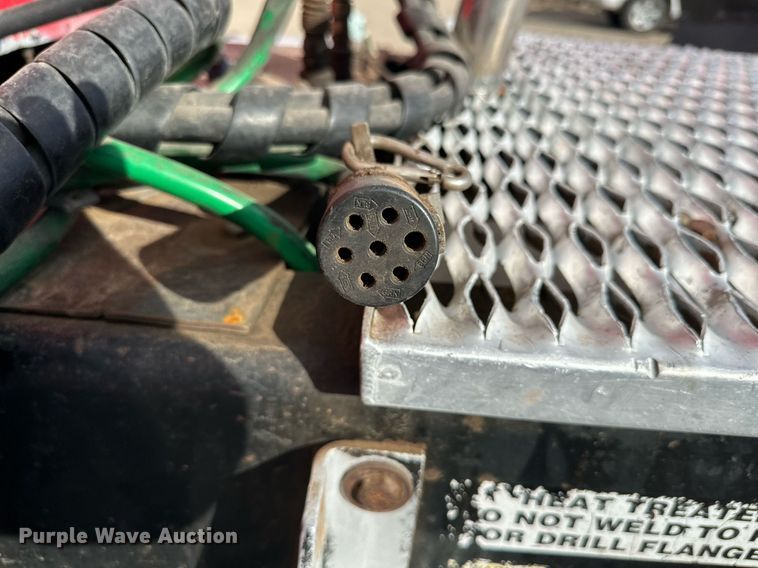 image for item DP6110 2000 Kenworth T800 semi truck