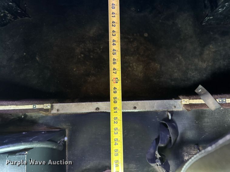 image for item DP6110 2000 Kenworth T800 semi truck