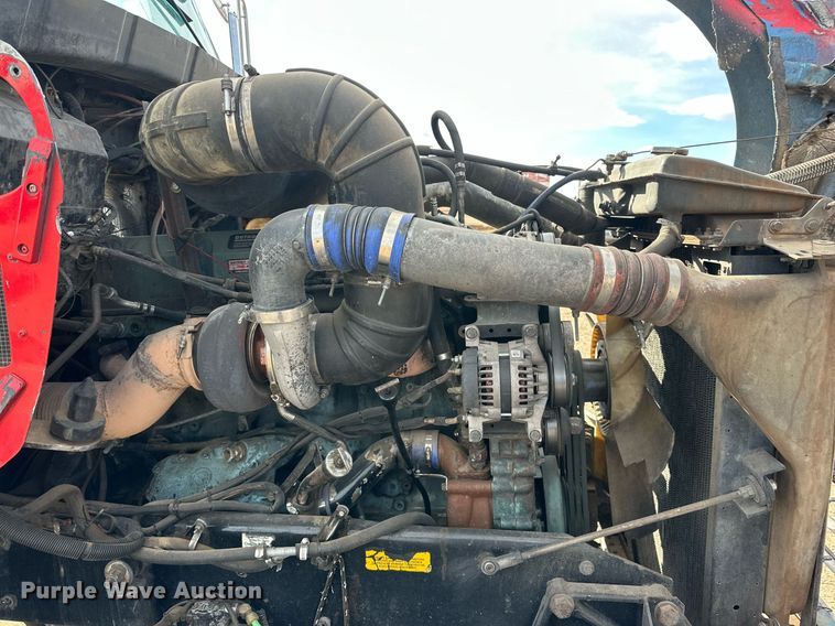 image for item DP6110 2000 Kenworth T800 semi truck