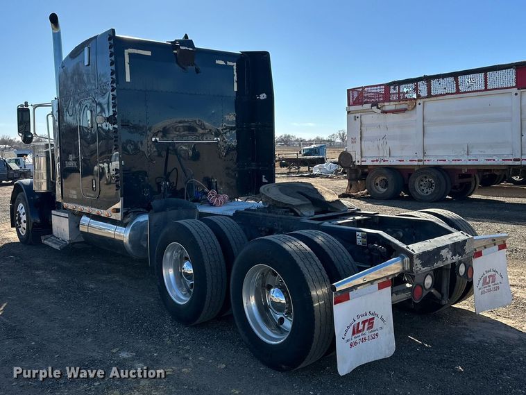 image for item DP6111 2006 Peterbilt 379 semi truck