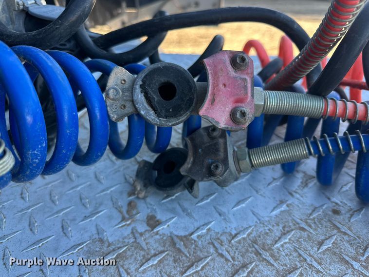 image for item DP6111 2006 Peterbilt 379 semi truck