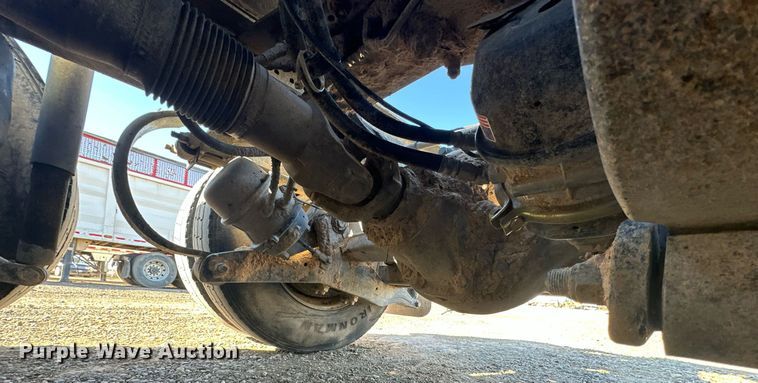 image for item DP6111 2006 Peterbilt 379 semi truck