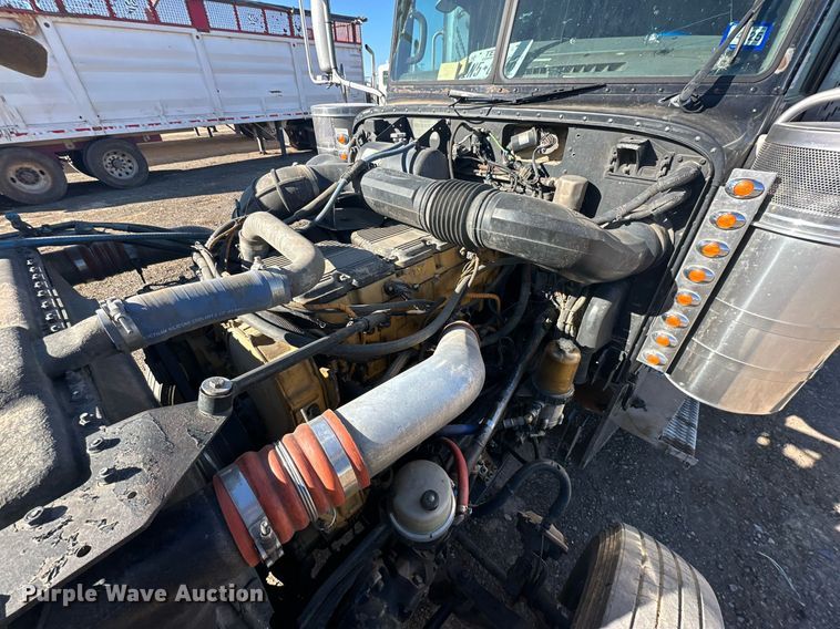 image for item DP6111 2006 Peterbilt 379 semi truck