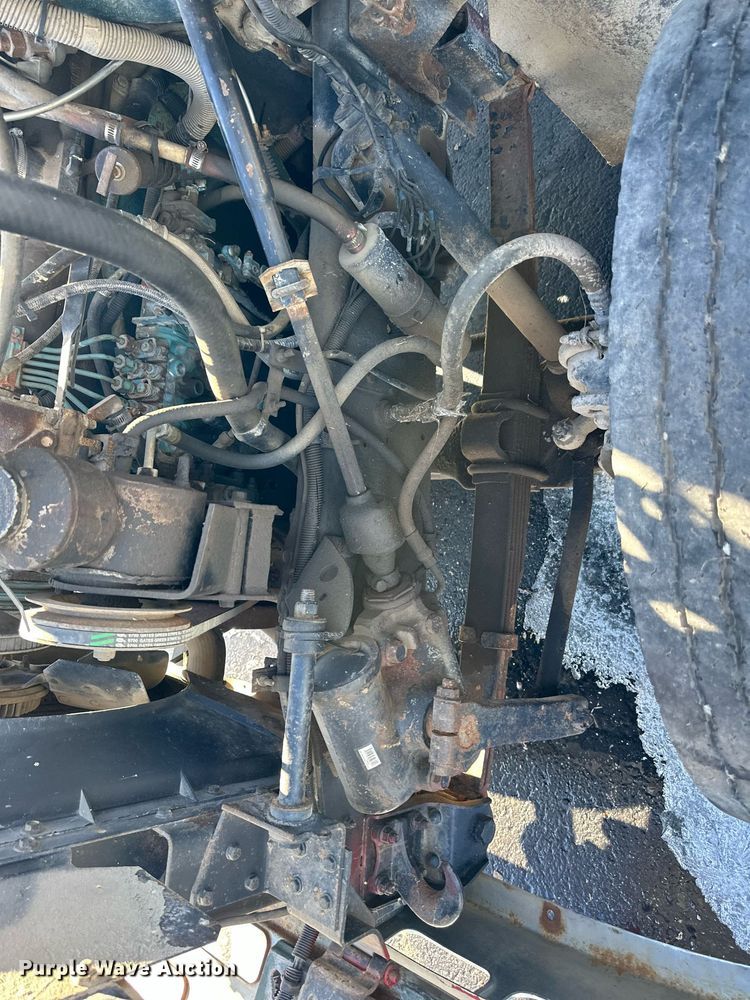 image for item DQ6574 1986 International S1900 semi truck