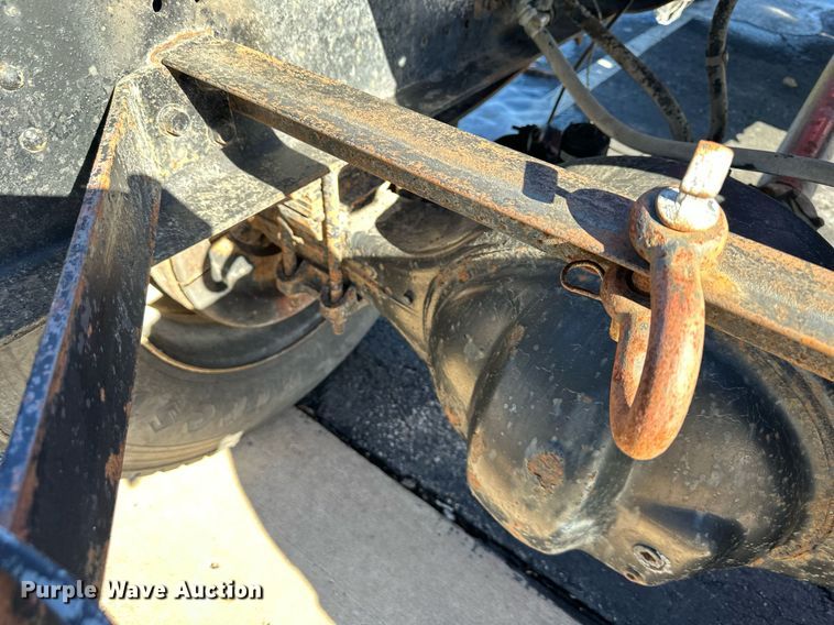 image for item DQ6574 1986 International S1900 semi truck