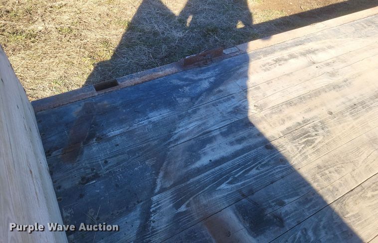 image for item DS5201 Knapheide flatbed