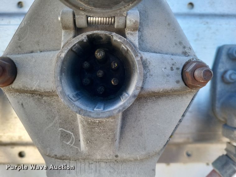 image for item DS5204 2005 Great Dane 7411T-SSLA dry van trailer