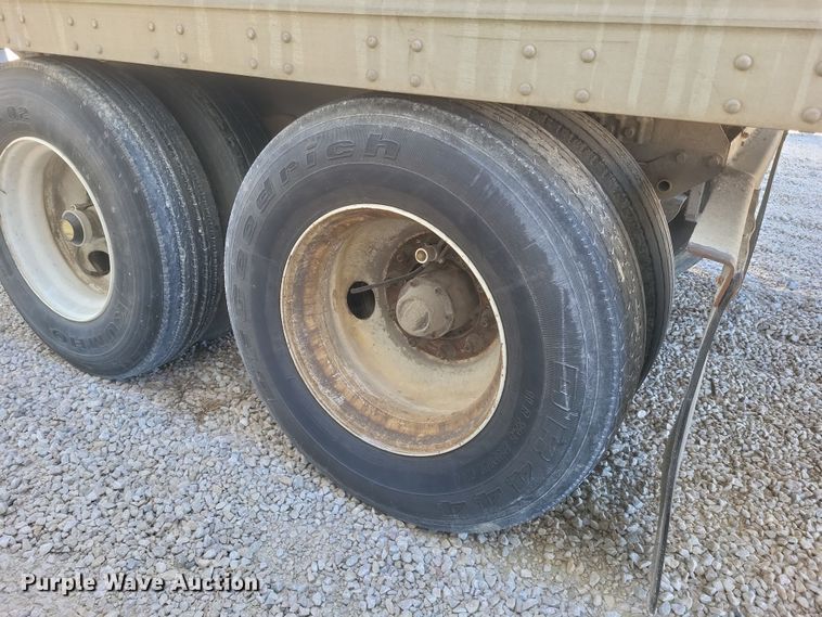 image for item DS5204 2005 Great Dane 7411T-SSLA dry van trailer