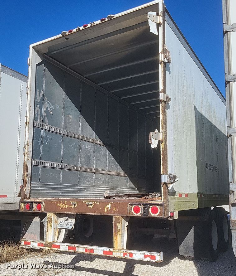 image for item DS5205 2005 Great Dane 7411T-SSLA dry van trailer