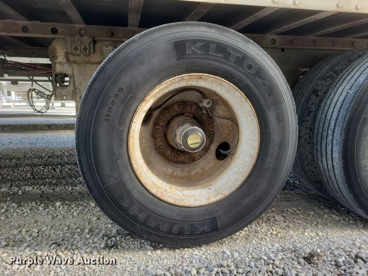 image for item DS5205 2005 Great Dane 7411T-SSLA dry van trailer