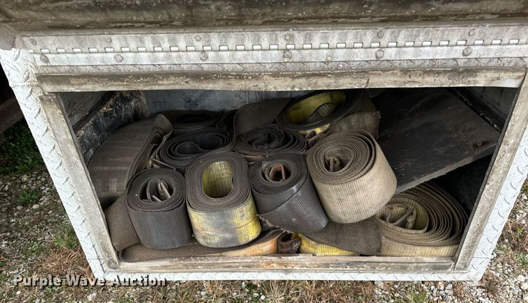 image for item DT2233 1998 Benson  AF4810250 flatbed trailer