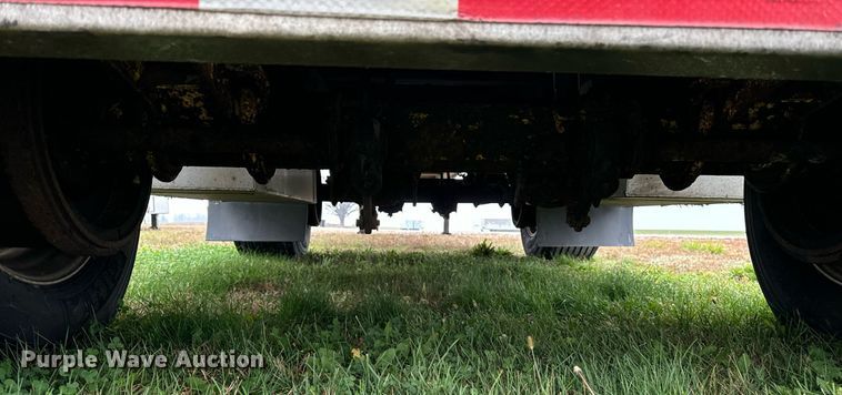 image for item DT2233 1998 Benson  AF4810250 flatbed trailer