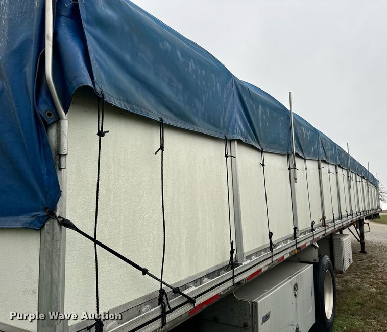 image for item DT2233 1998 Benson  AF4810250 flatbed trailer