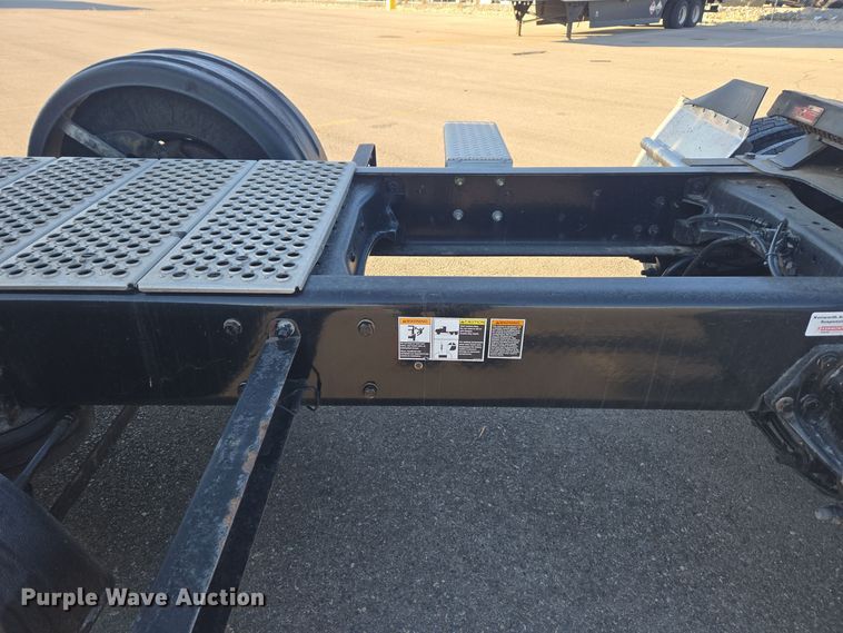 image for item DT7037 2020 Kenworth T680 semi truck