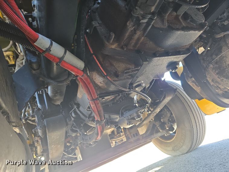 image for item DT7037 2020 Kenworth T680 semi truck