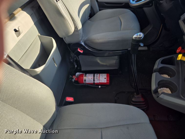 image for item DT7037 2020 Kenworth T680 semi truck