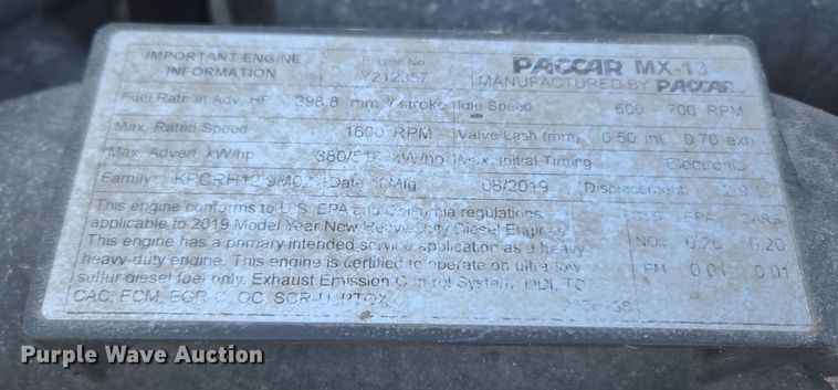 image for item DT7037 2020 Kenworth T680 semi truck