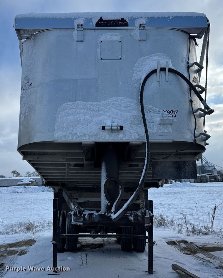 image for item DU3289 1997 Benson  end dump trailer