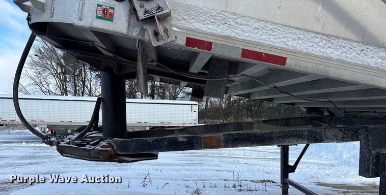 image for item DU3289 1997 Benson  end dump trailer