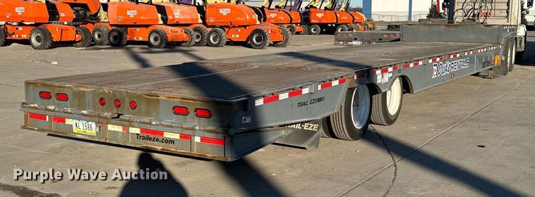 image for item DW2483 2013 Trail-eze TE70HT drop deck hydraulic tail equipment trailer