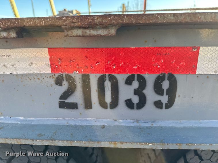 image for item DW2483 2013 Trail-eze TE70HT drop deck hydraulic tail equipment trailer