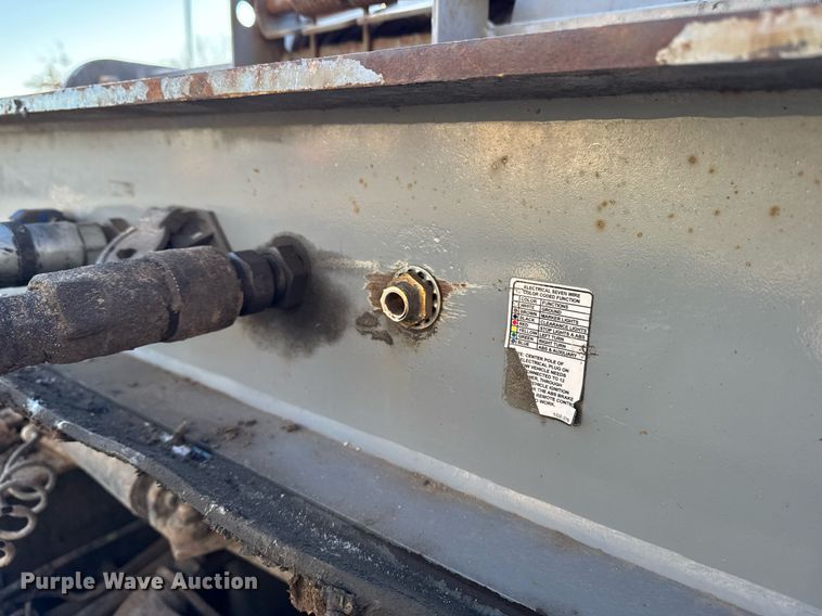 image for item DW2483 2013 Trail-eze TE70HT drop deck hydraulic tail equipment trailer